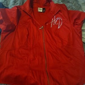 Harley Davidson being shirt and headband